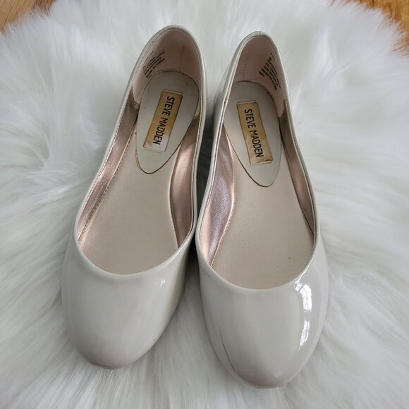Steve Madden Light Gray Flats - Picture 2 of 6